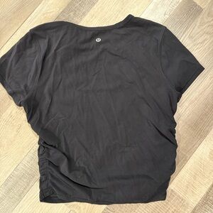 Lululemon All It Takes short sleeve shirt nulu. Size 8. Black.